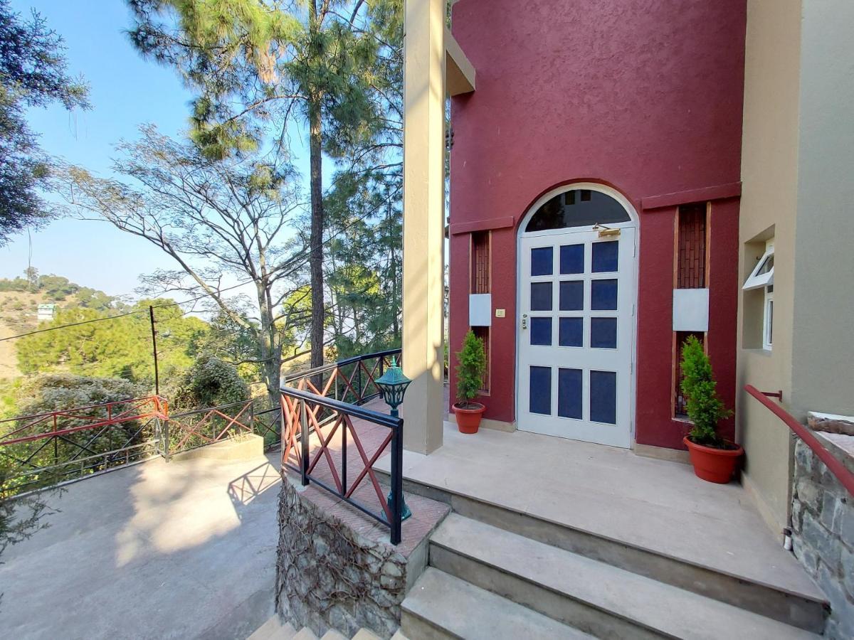 Mehar Villa 3Bhk With Private Cook, Garden, Views Kasauli Exterior photo